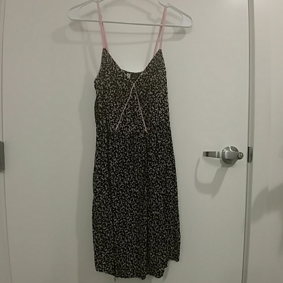 Dress - Picture 1 of 2